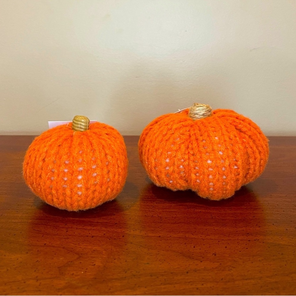 New! Target Bullseye Playground Thanksgiving Fall Set of 2 Sweater Knit Pumpkins